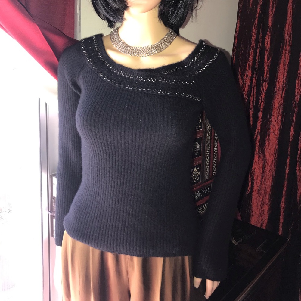 ESSENDI CASHMERE SWEATER-small